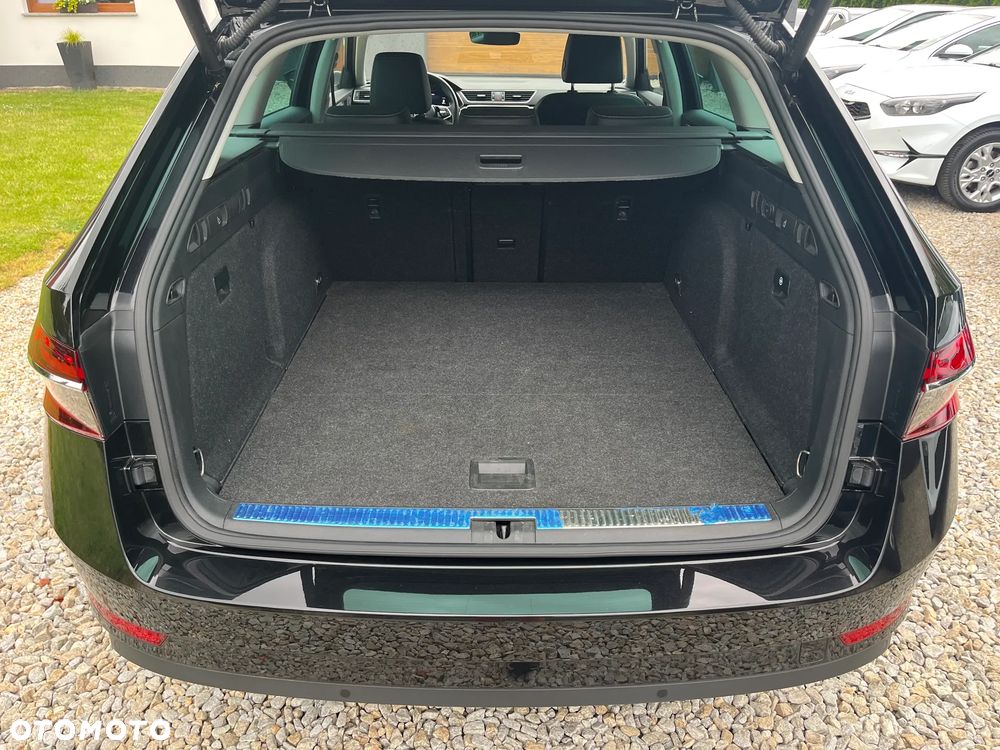 Skoda Superb 2.0 TDI SCR Style - 21