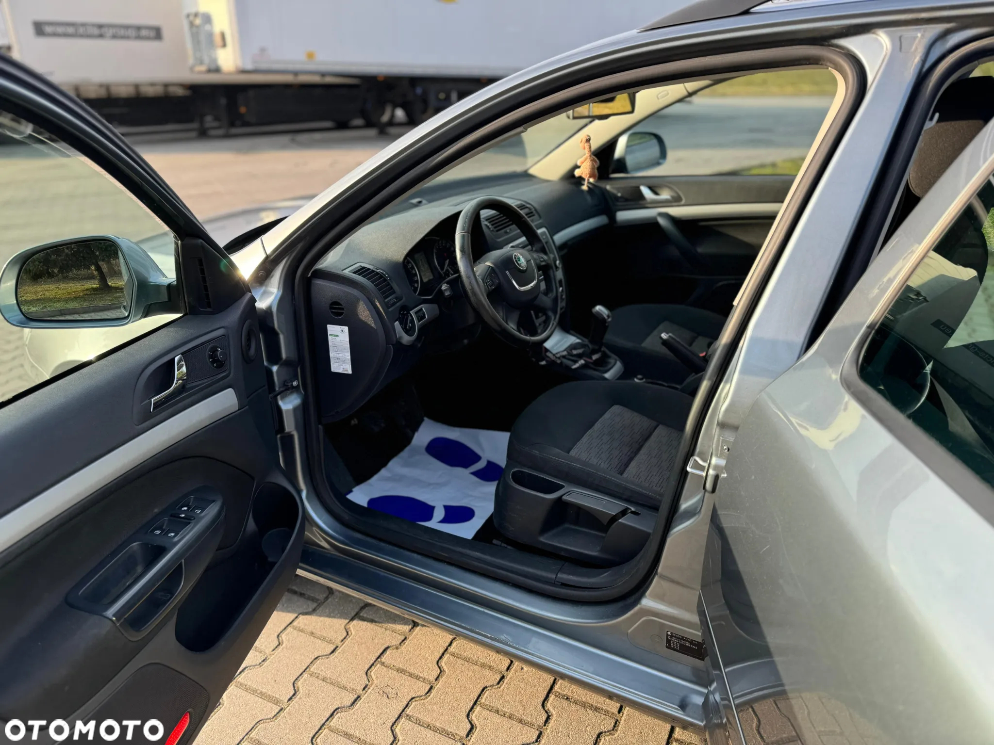 Skoda Octavia 2.0 TDI Ambiente - 12
