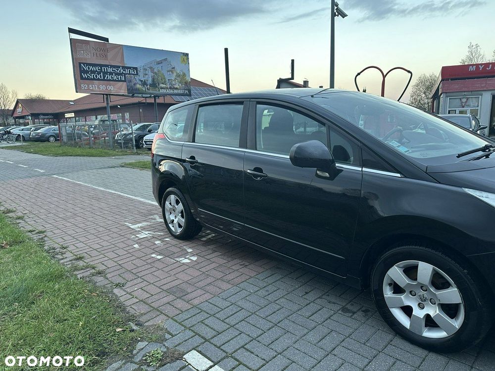 Peugeot 5008 - 3