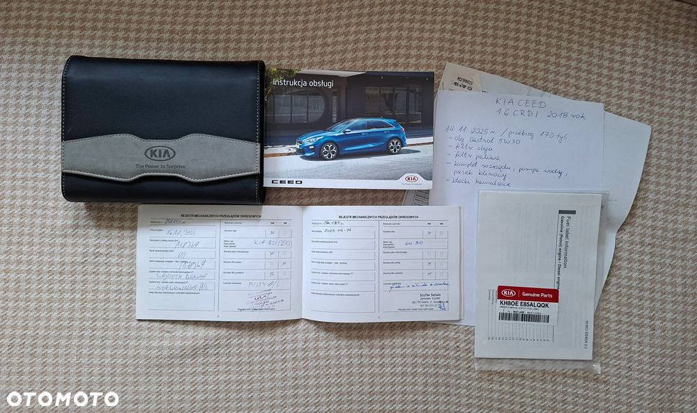 Kia Ceed - 32