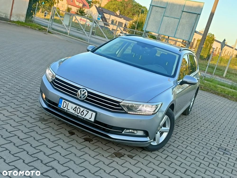 Volkswagen Passat Variant 2.0 TDI BMT Highline - 4