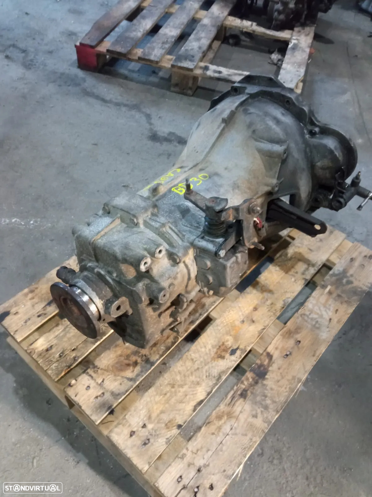 Caixa de velocidades Nissan Cabstar 3.0 Diesel Motor BD30 - 12
