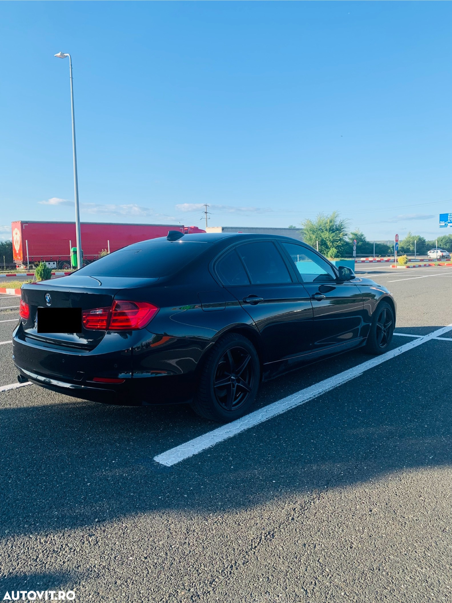BMW Seria 3 320d DPF Touring Edition Fleet - 11