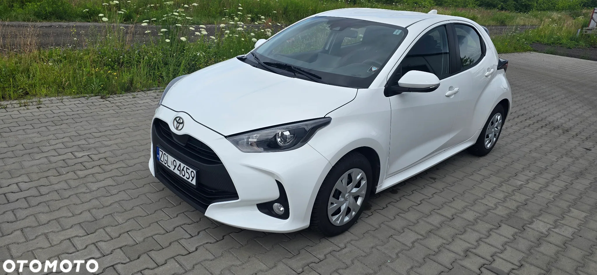 Toyota Yaris 1.5 Active - 2