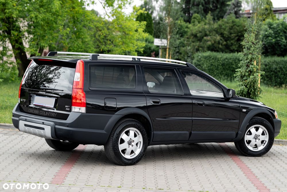 Volvo XC 70 AWD Momentum - 4