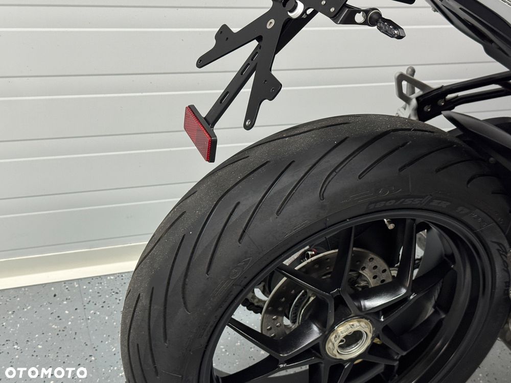MV AGUSTA Brutale - 9