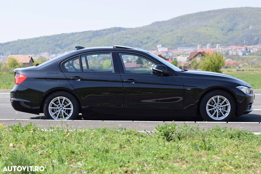 BMW Seria 3 320d Sport-Aut. Sport Line - 25