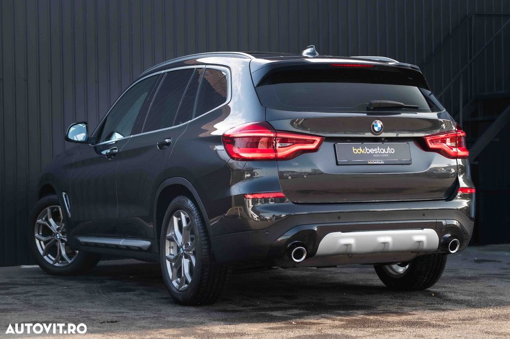 BMW X3 xDrive20i AT xLine - 37