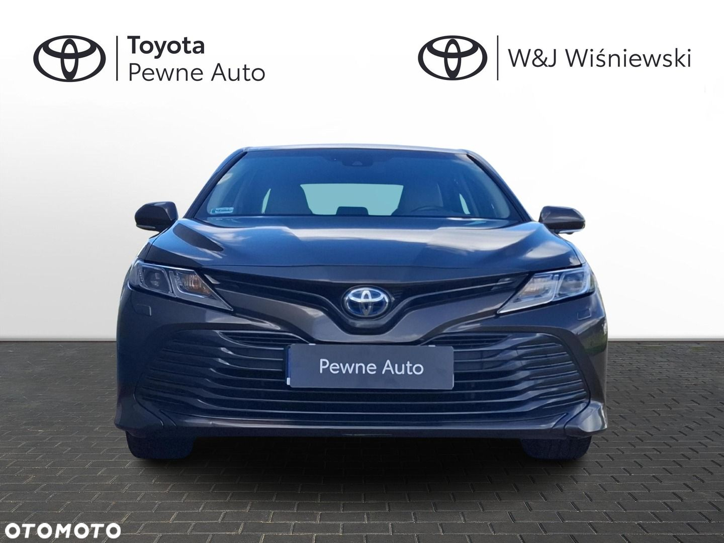 Toyota Camry 2.5 Hybrid Comfort CVT - 2