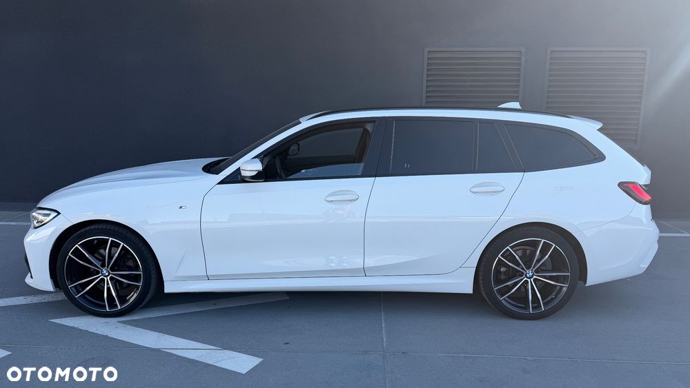 BMW Seria 3 320d xDrive M Sport Shadow - 11