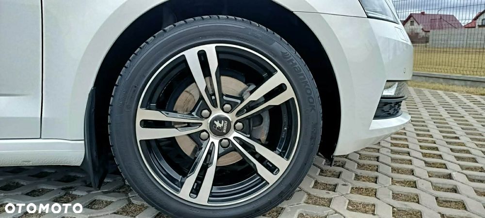 Skoda Octavia 1.5 TSI ACT Style - 12