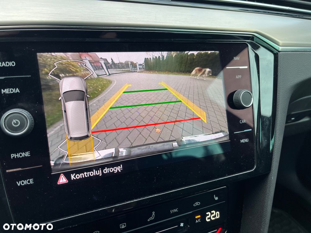 Volkswagen Passat 2.0 TDI SCR Elegance DSG - 27