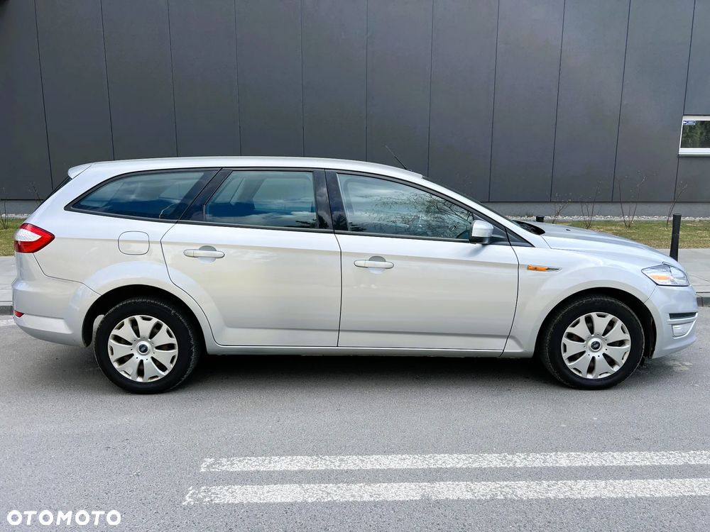 Ford Mondeo - 27