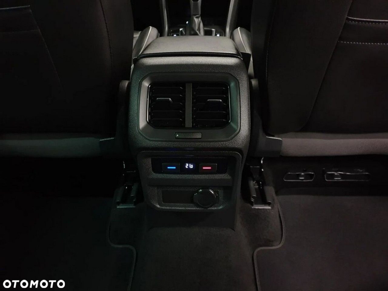 Volkswagen Tiguan 2.0 TDI BMT SCR Highline DSG - 27