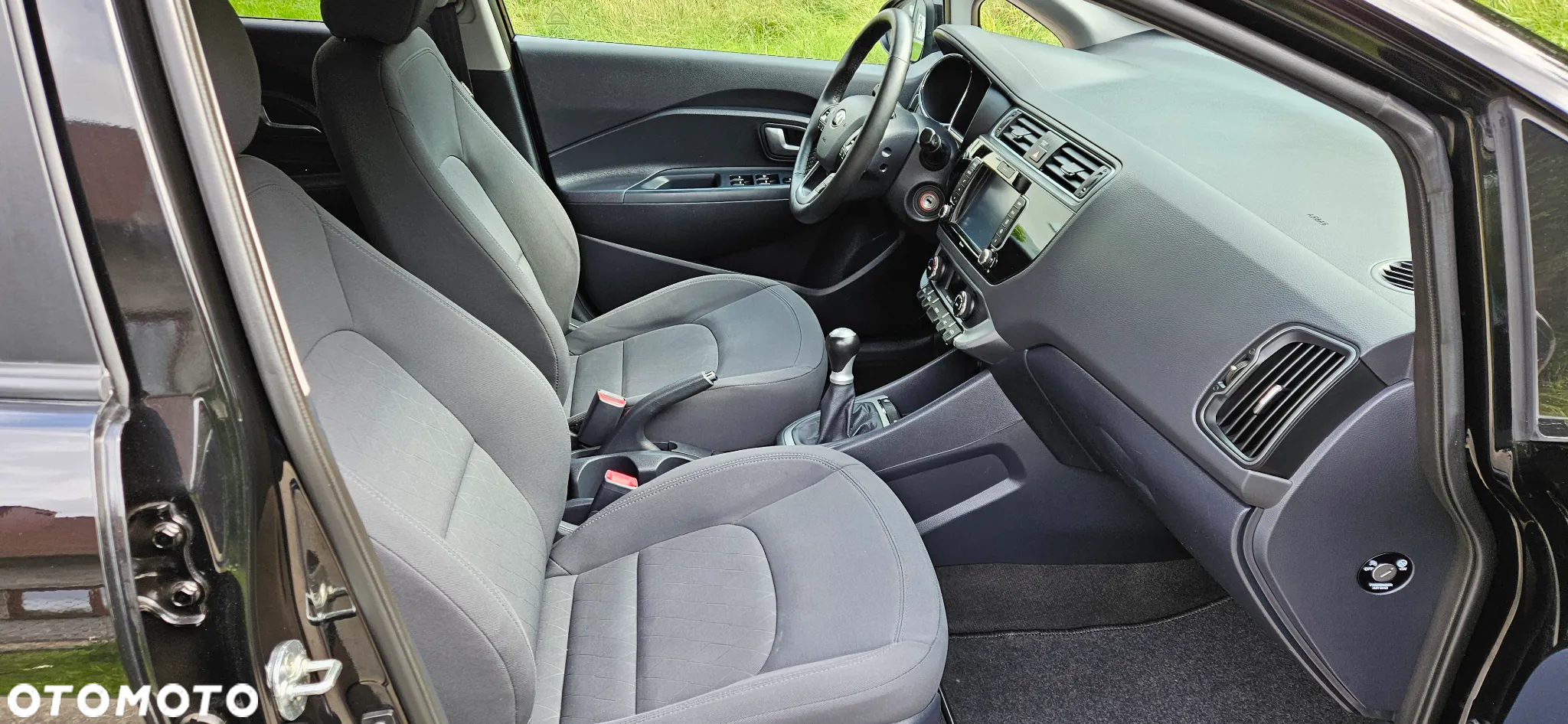 Kia Rio - 19