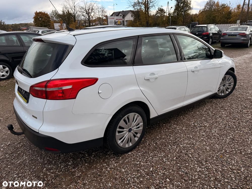 Ford Focus - 10