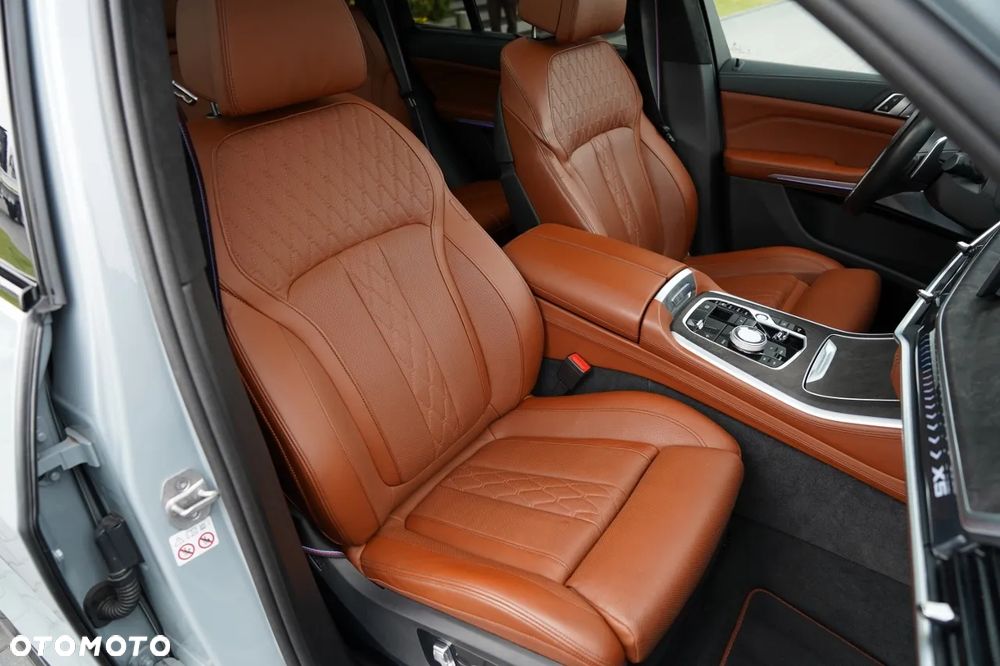 BMW X5 xDrive30d mHEV - 29