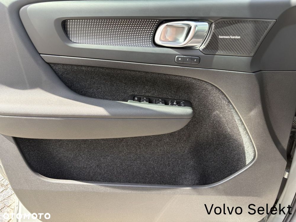 Volvo XC 40 - 20