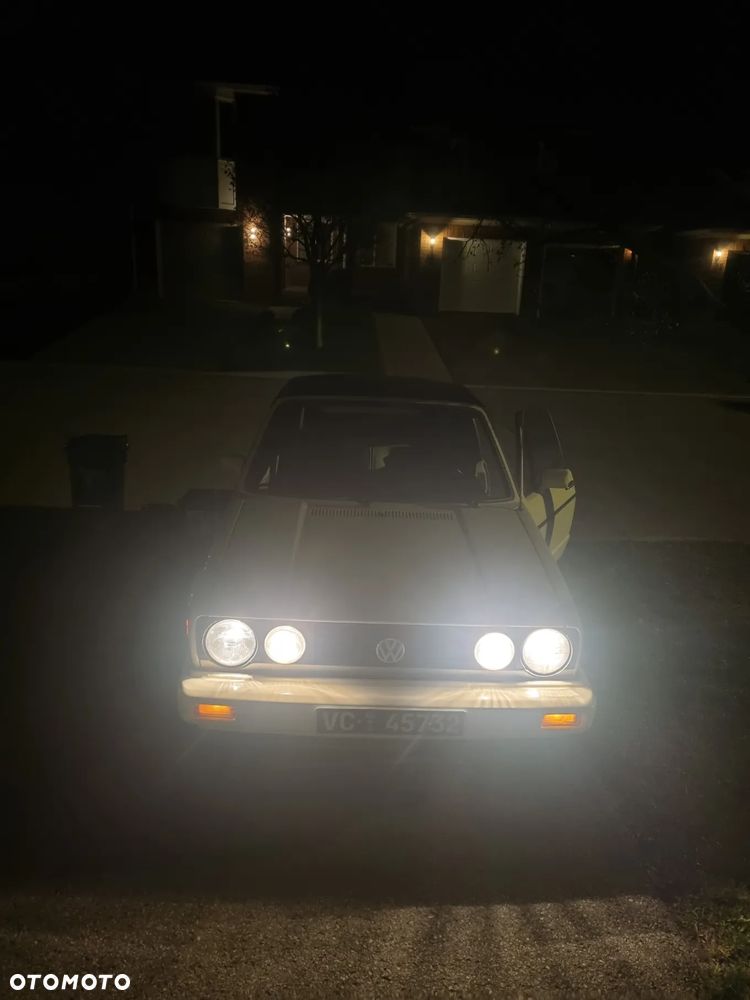 Volkswagen Golf - 28