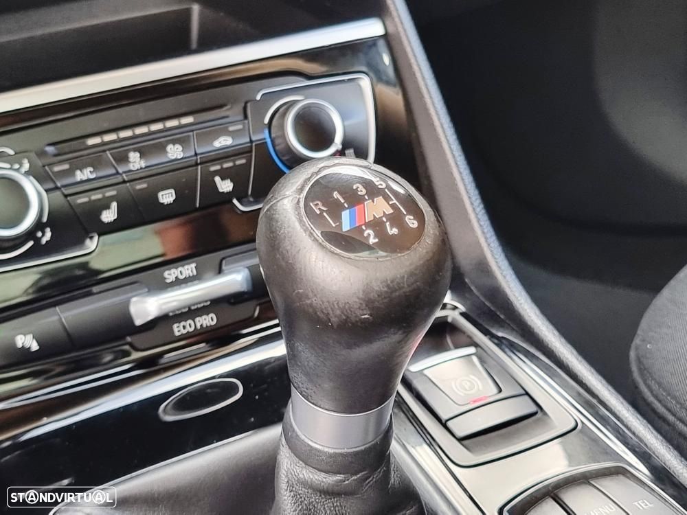 BMW 216 Active Tourer d Corporate Edition - 33