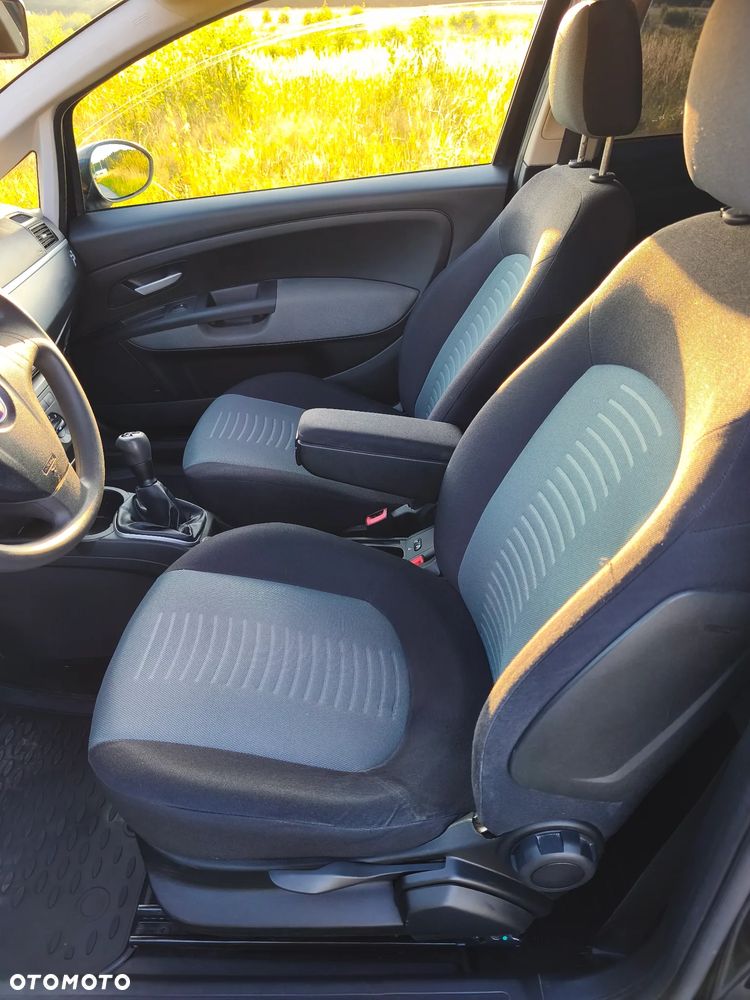 Fiat Grande Punto - 15