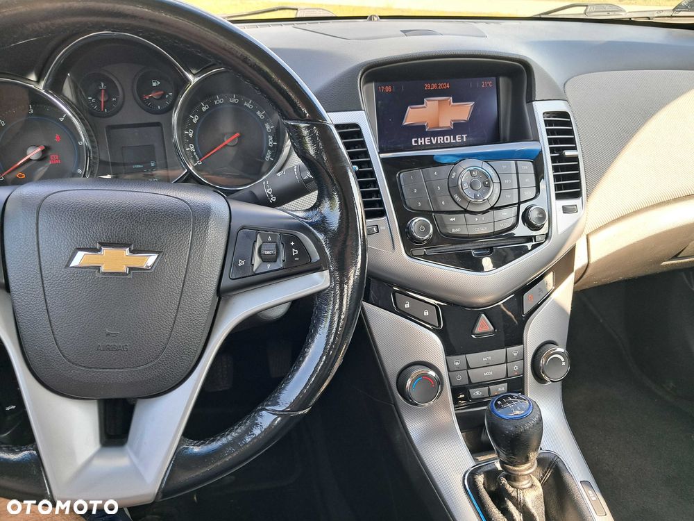 Chevrolet Cruze - 5