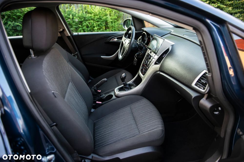 Opel Astra 1.6 ecoFLEX Start/Stop - 36