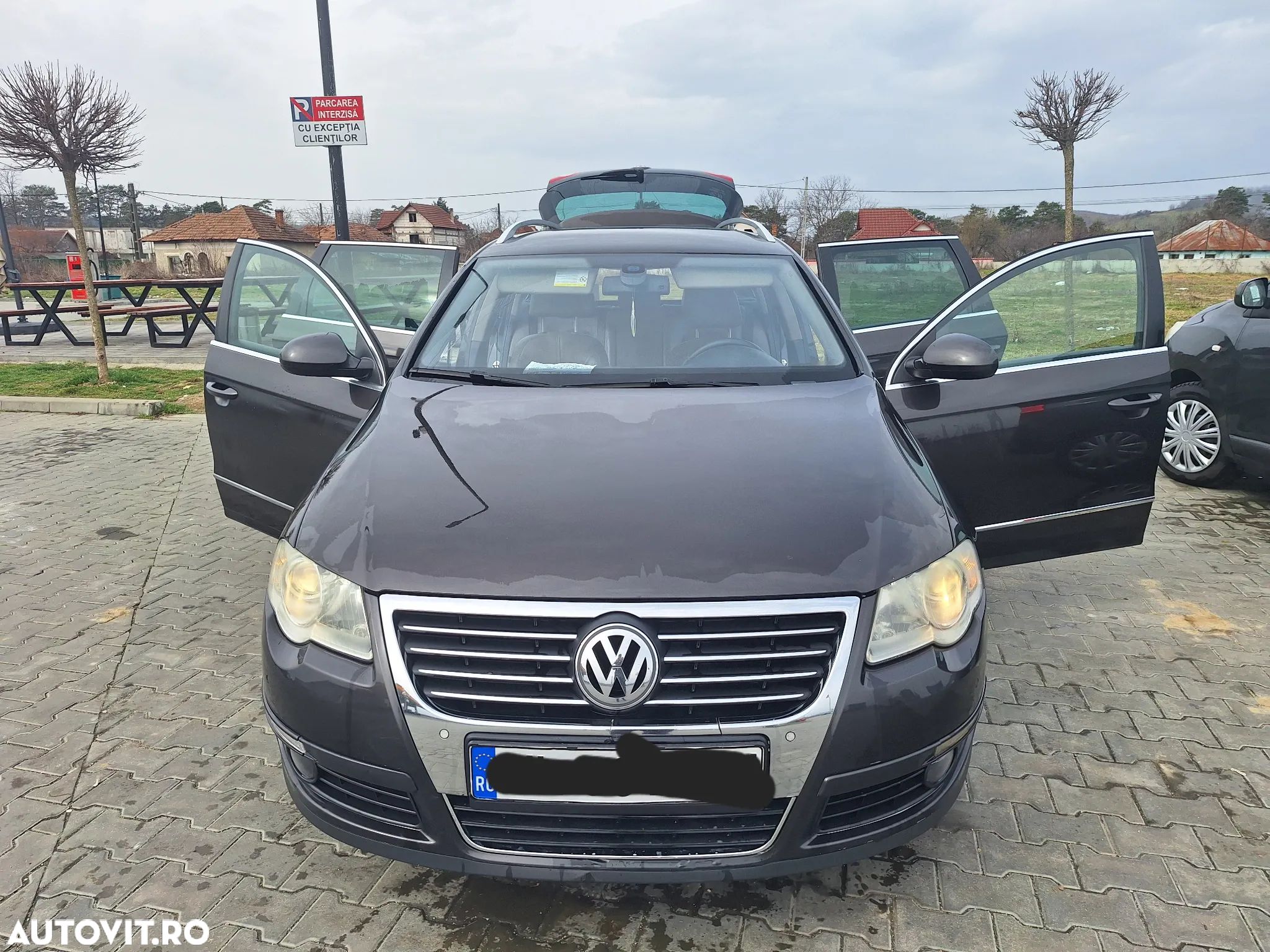 Volkswagen Passat Variant 2.0 Blue TDI SCR Comfortline - 1