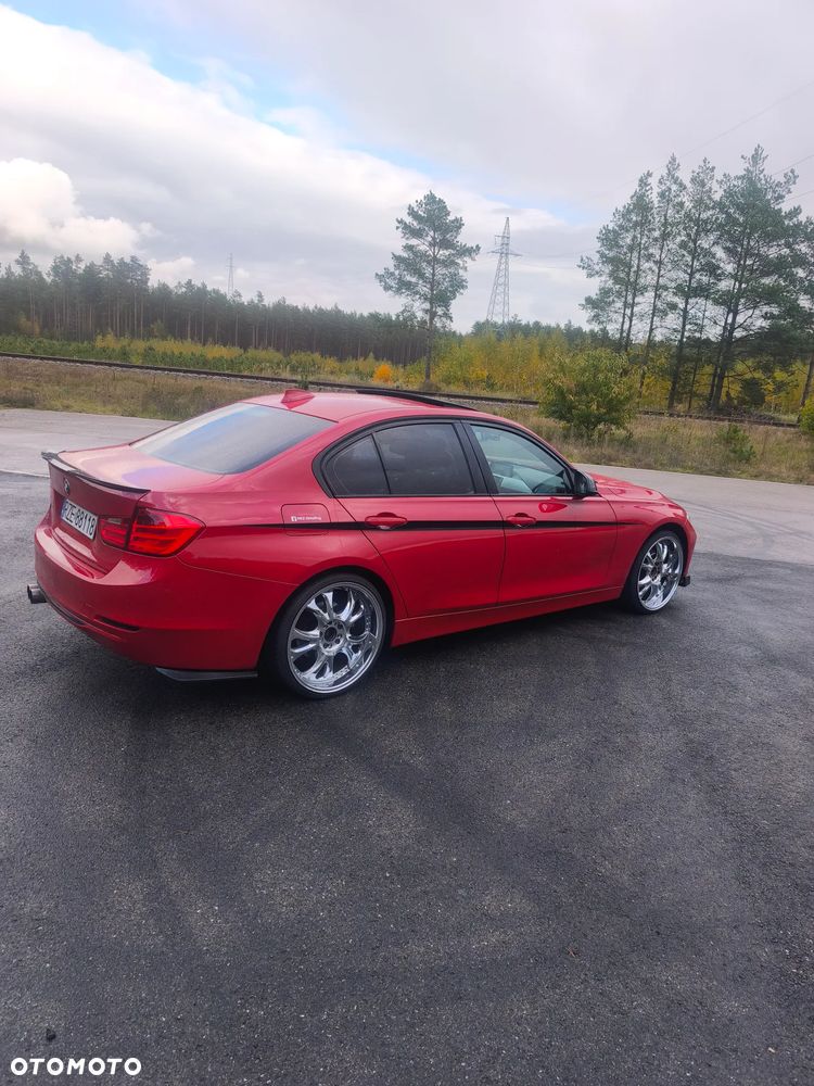 BMW Seria 3 - 16