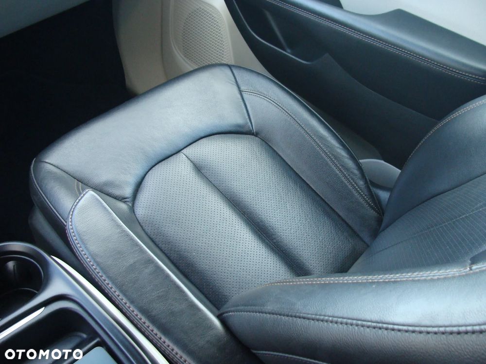Chrysler Pacifica - 7
