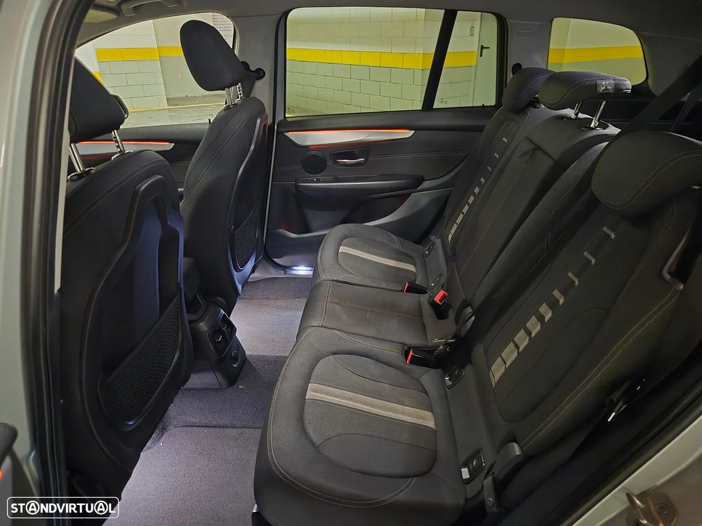 BMW 216 Gran Tourer d Line Sport - 28