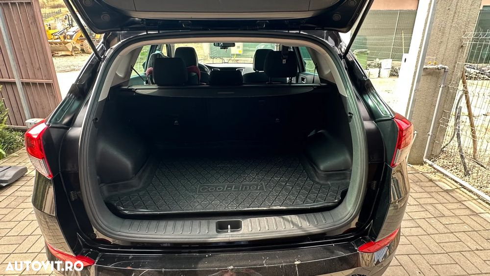 Hyundai Tucson 2.0 CRDI 4WD 6AT Premium+ - 12