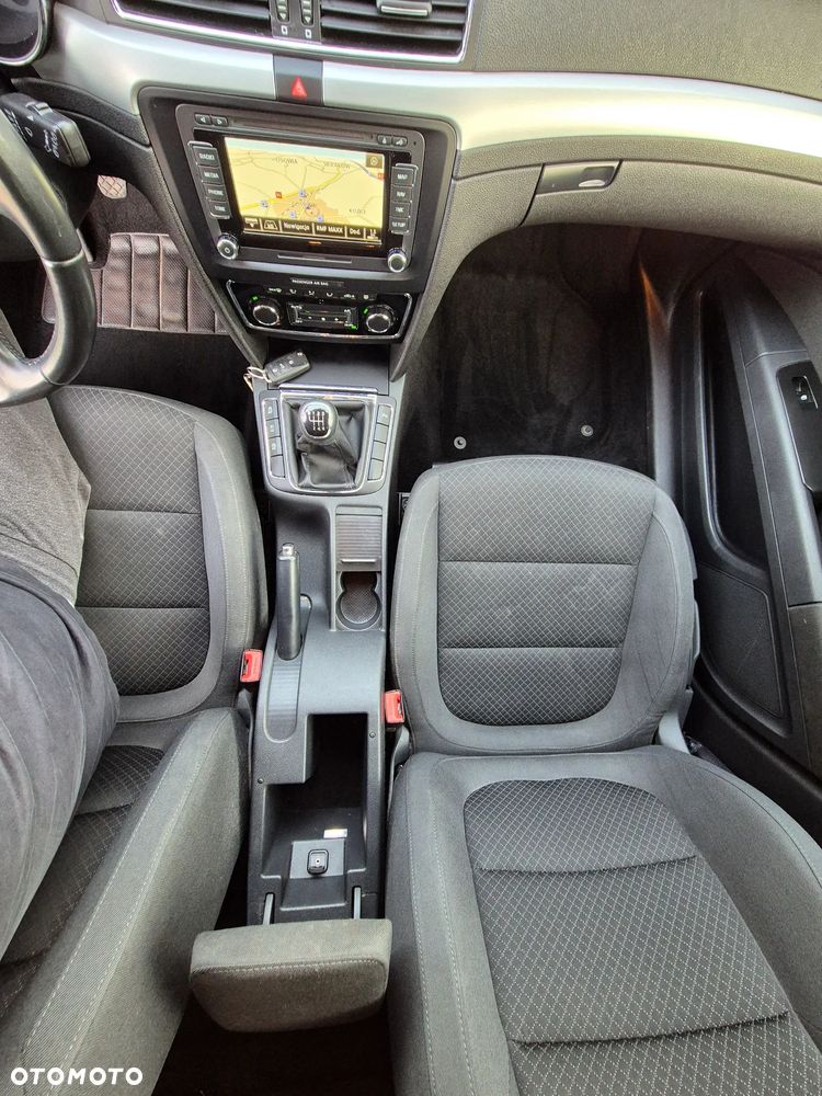 Skoda Superb 1.6 TDI GreenLine - 18