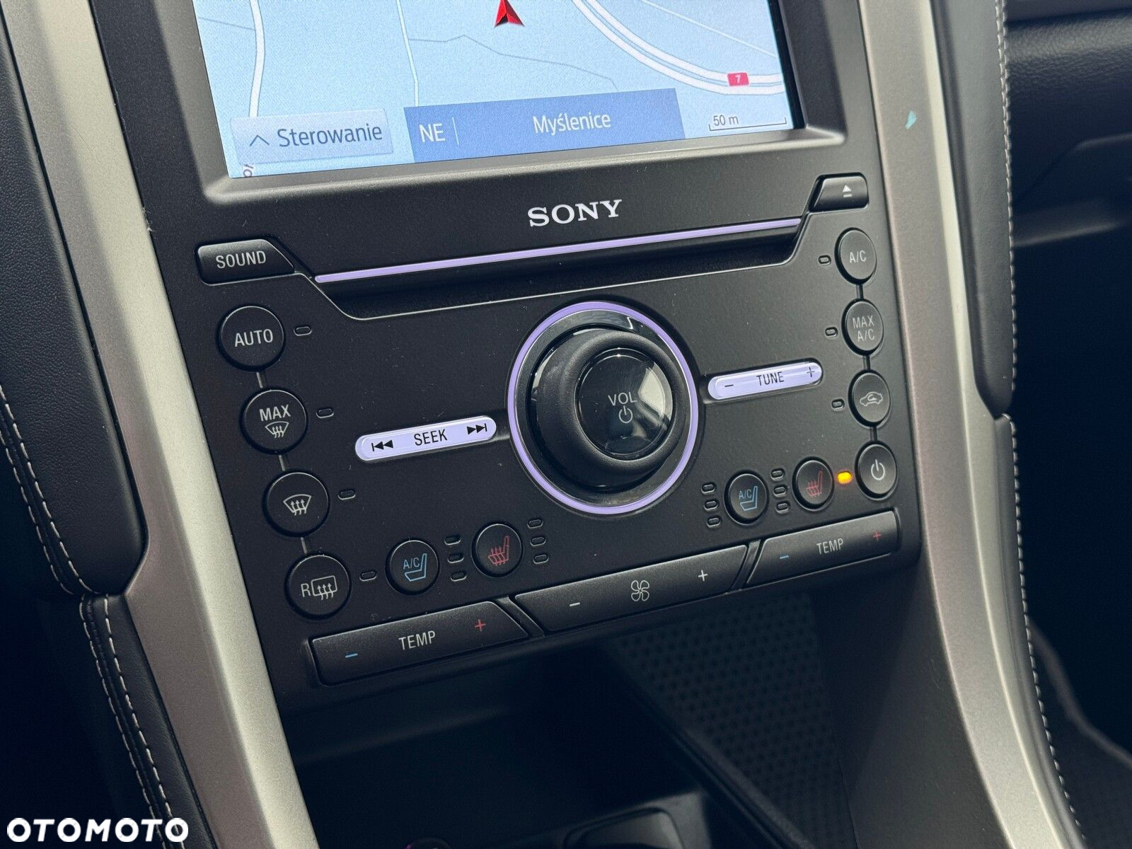 Ford Mondeo - 28