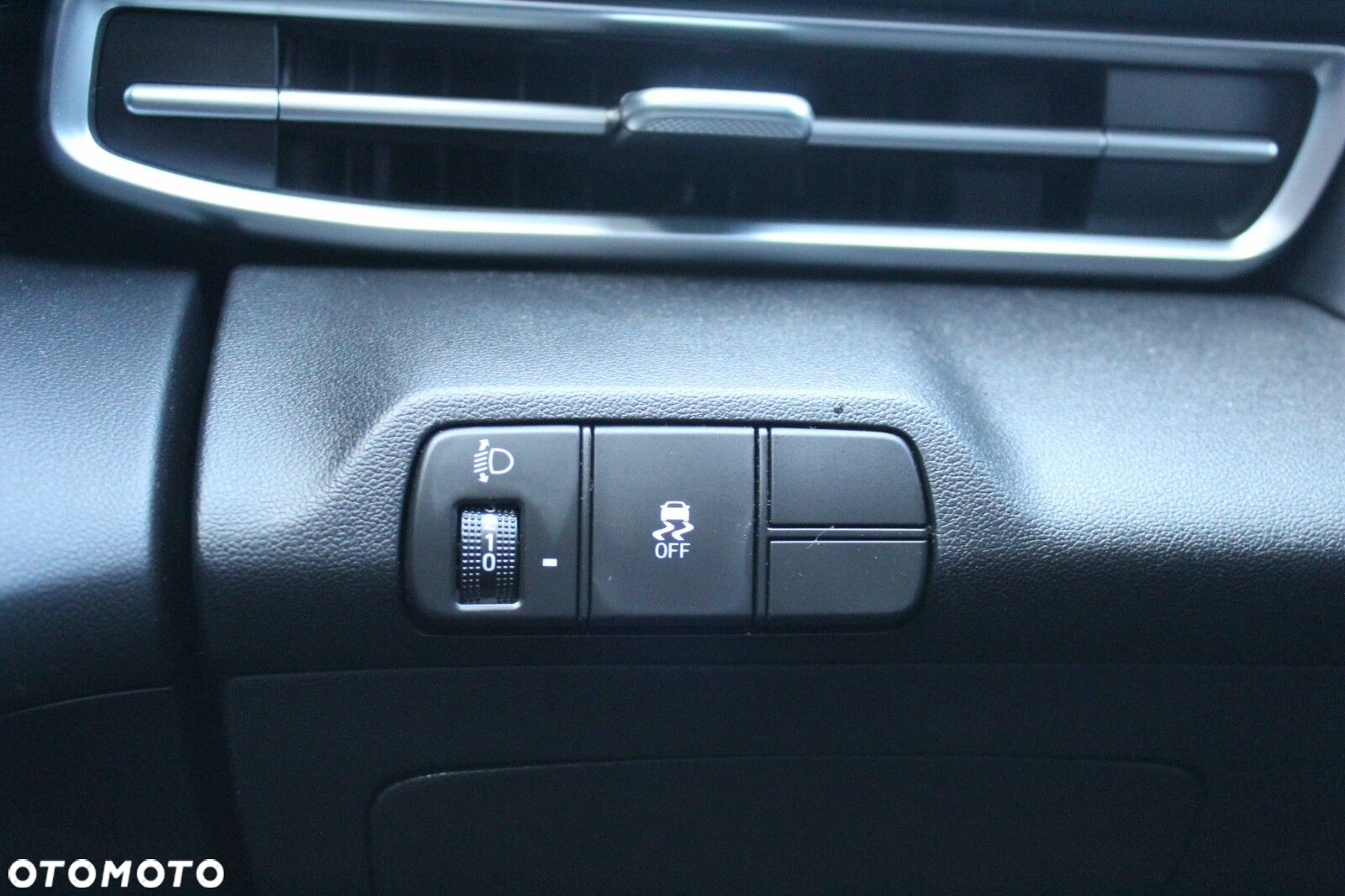 Hyundai Elantra 1.6 Smart CVT - 11