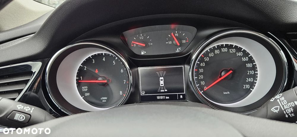 Opel Insignia - 29