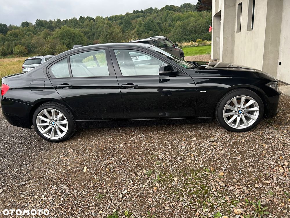 BMW Seria 3 320d - 4