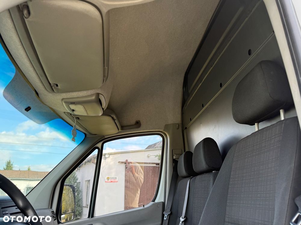 Mercedes-Benz Sprinter - 15