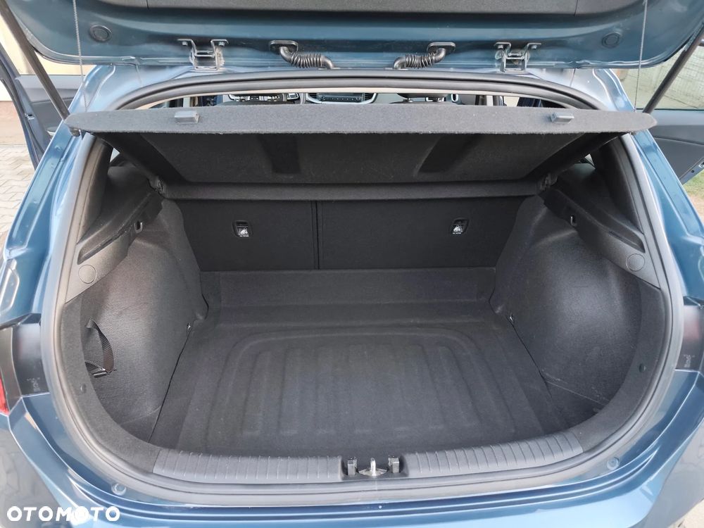 Kia Ceed - 16