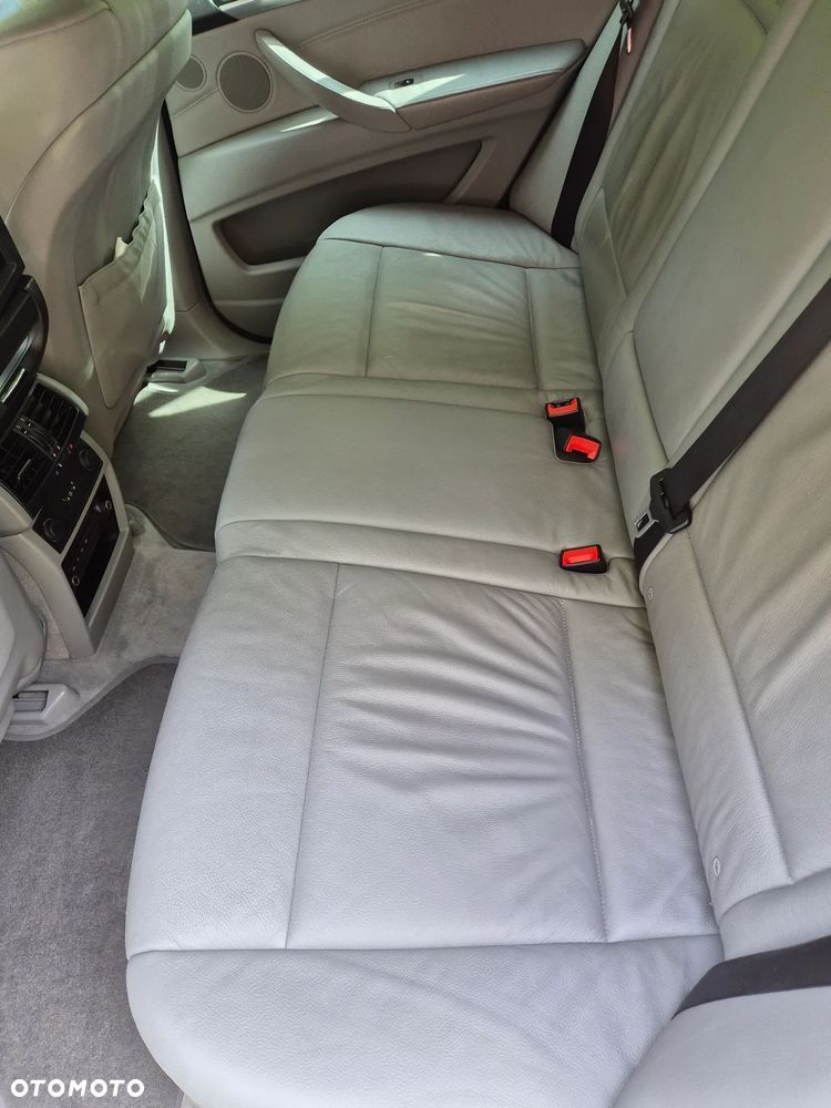 BMW X5 3.0si xDrive - 7