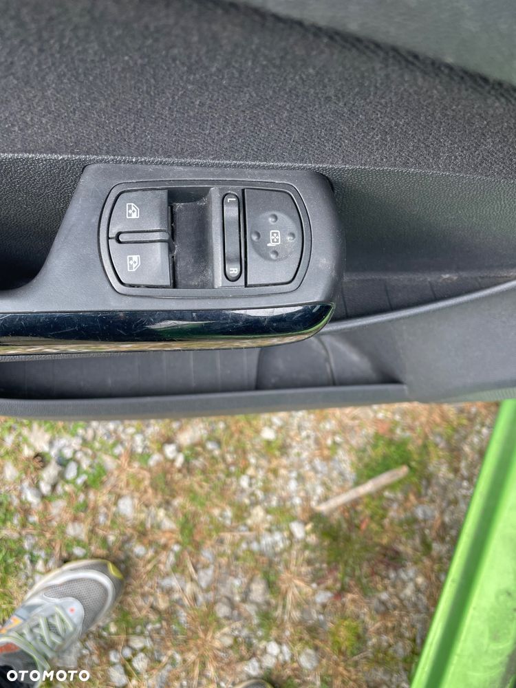 Opel Corsa 1.2 16V Navi - 6