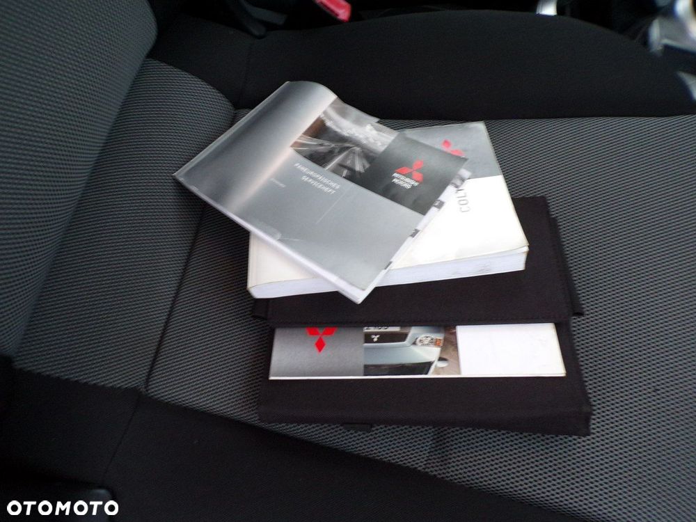 Mitsubishi Colt - 31