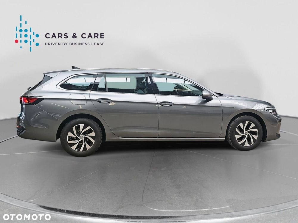 Volkswagen Passat - 23