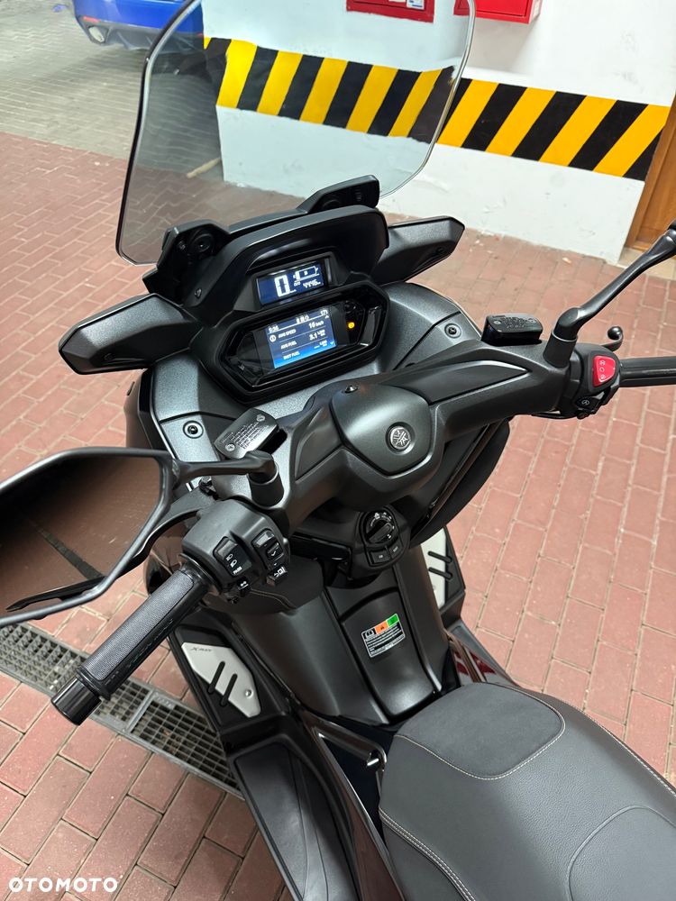 Yamaha X-max - 11
