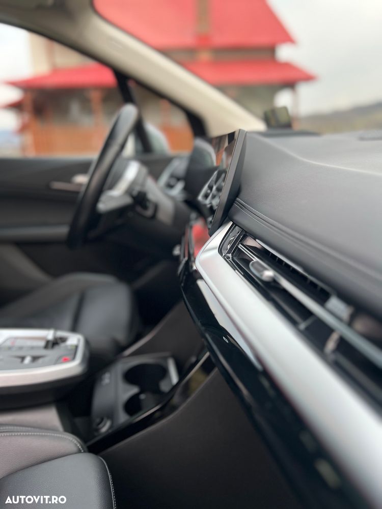 BMW Seria 2 218i AT Luxury Line - 11