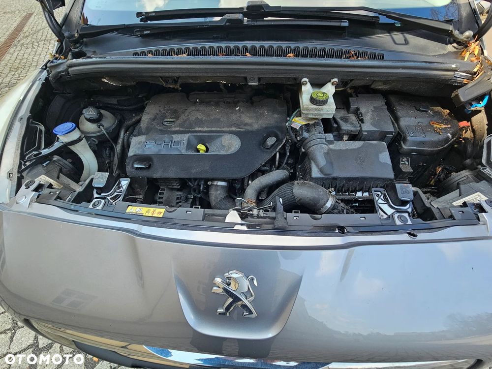 Peugeot 5008 2.0 BlueHDi Active - 22
