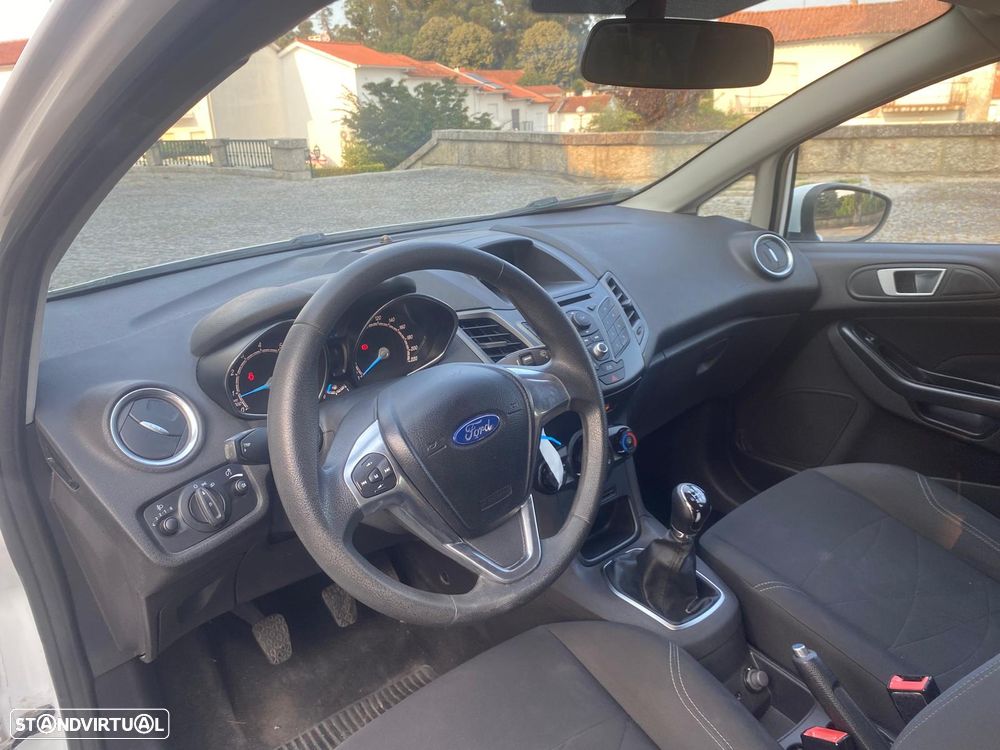 Ford Fiesta - 6