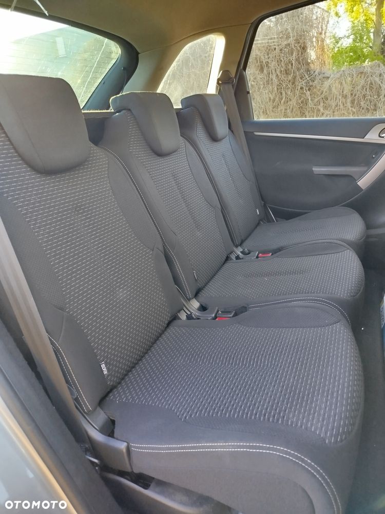 Citroën C4 Picasso - 8