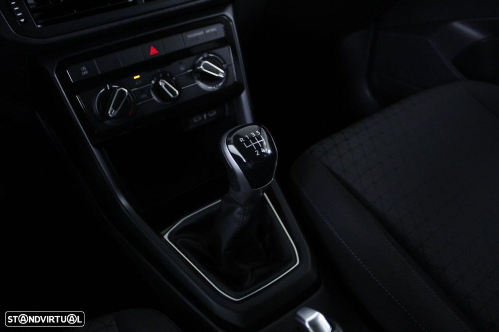 VW T-Cross 1.0 TSI Life - 31