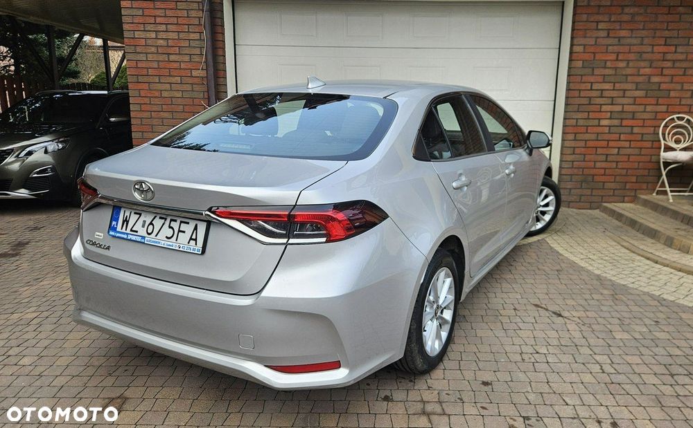 Toyota Corolla - 11